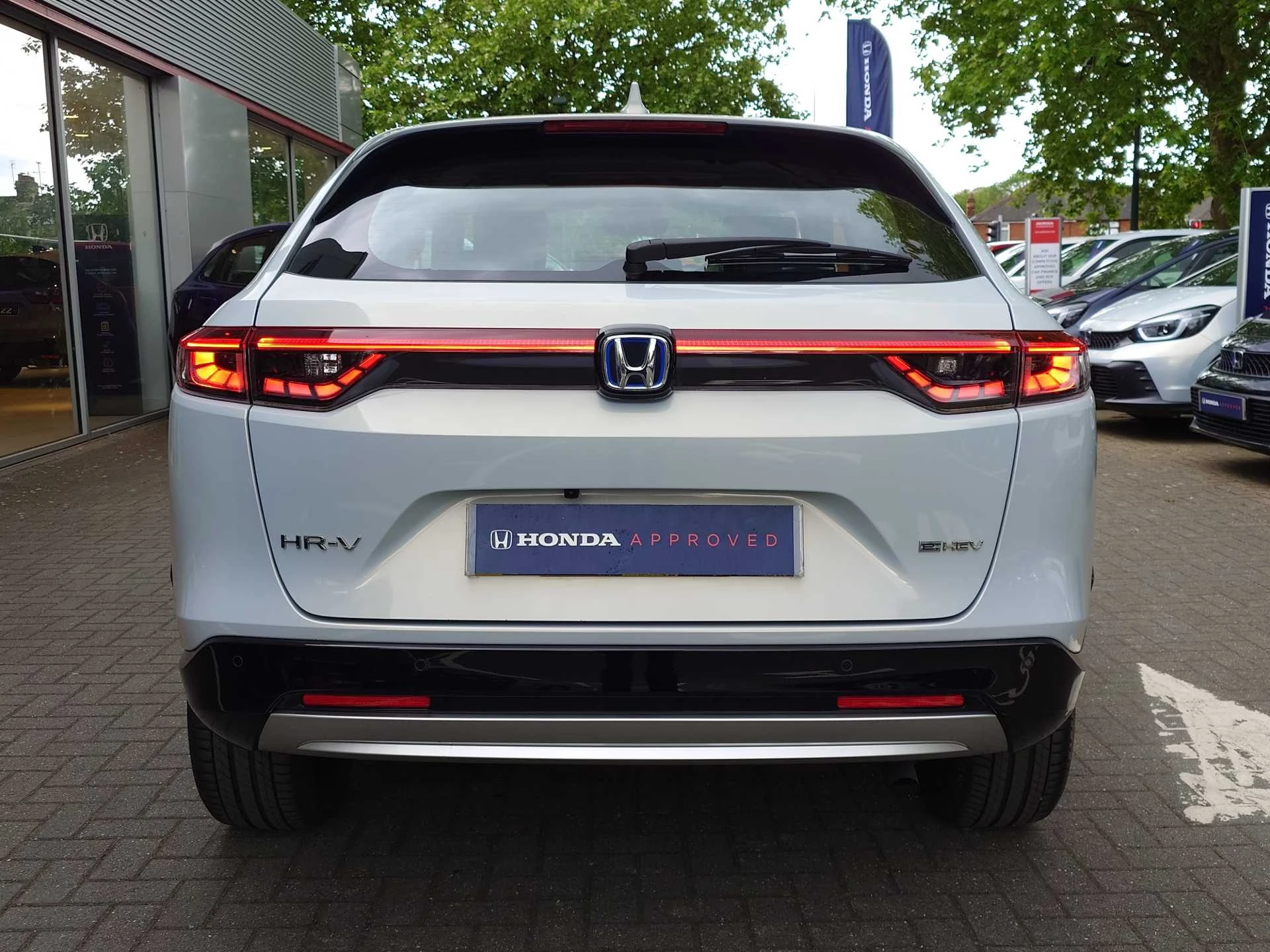 Vehicle image 7