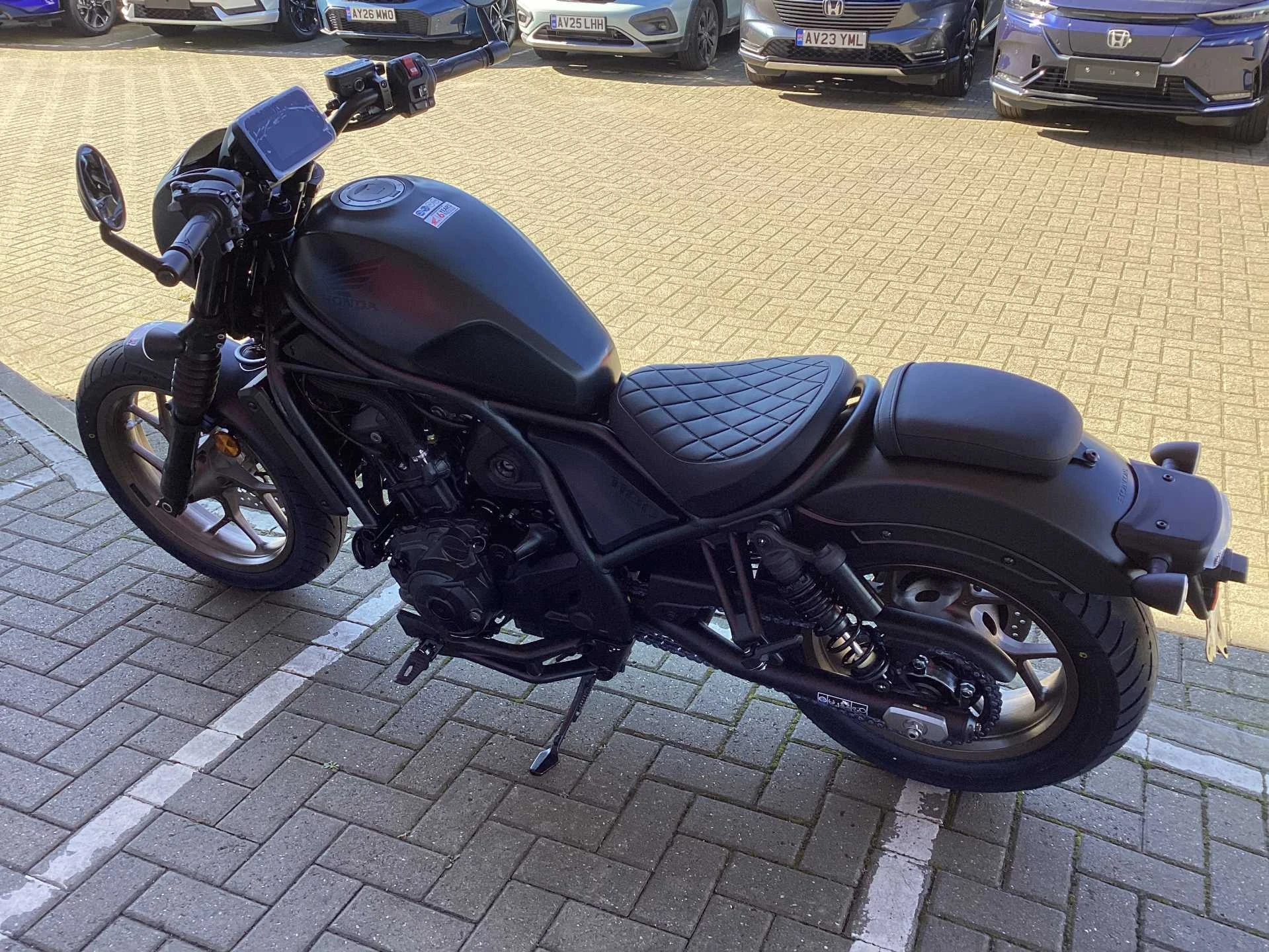 Vehicle image 7