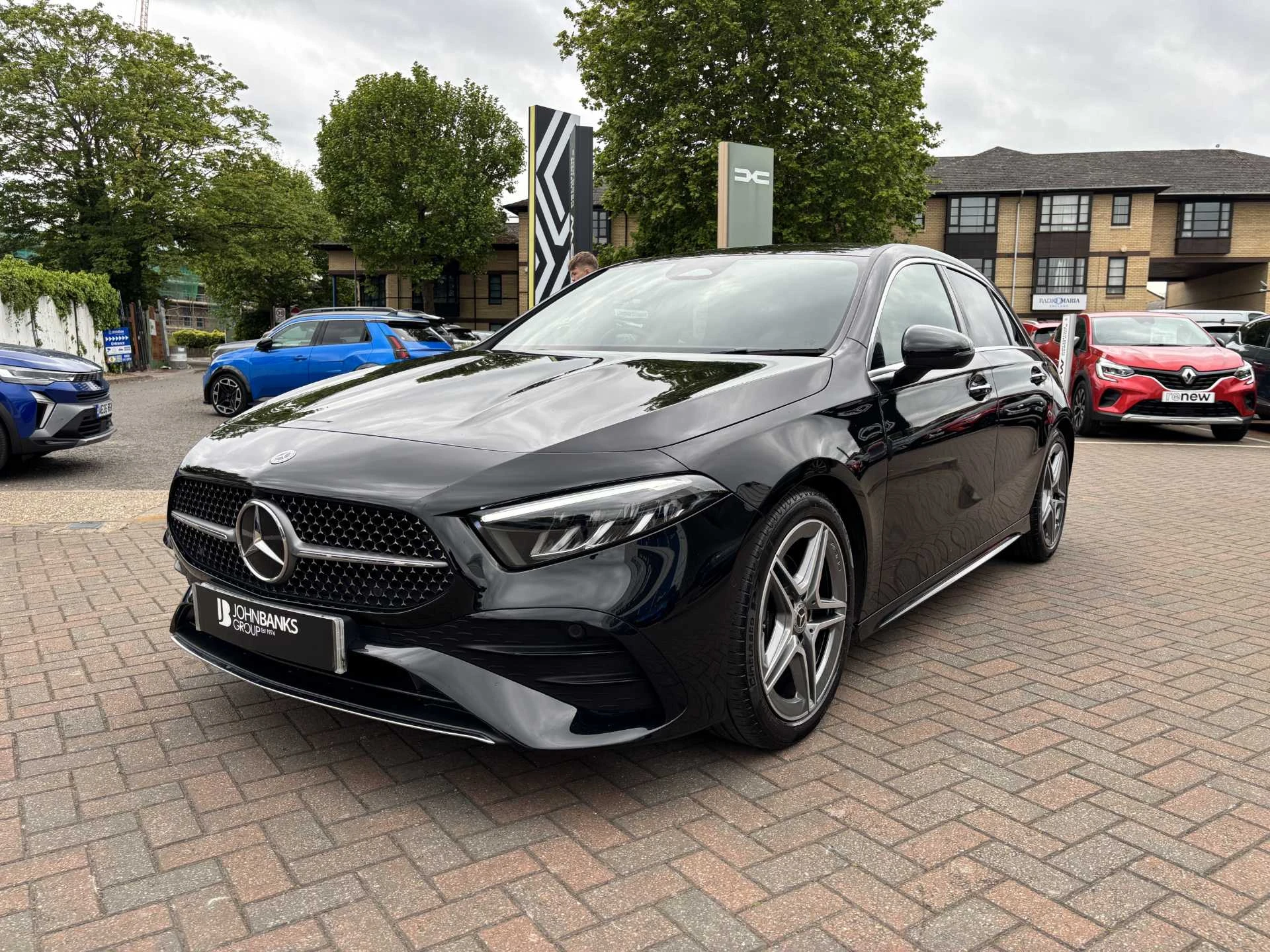Vehicle image 7