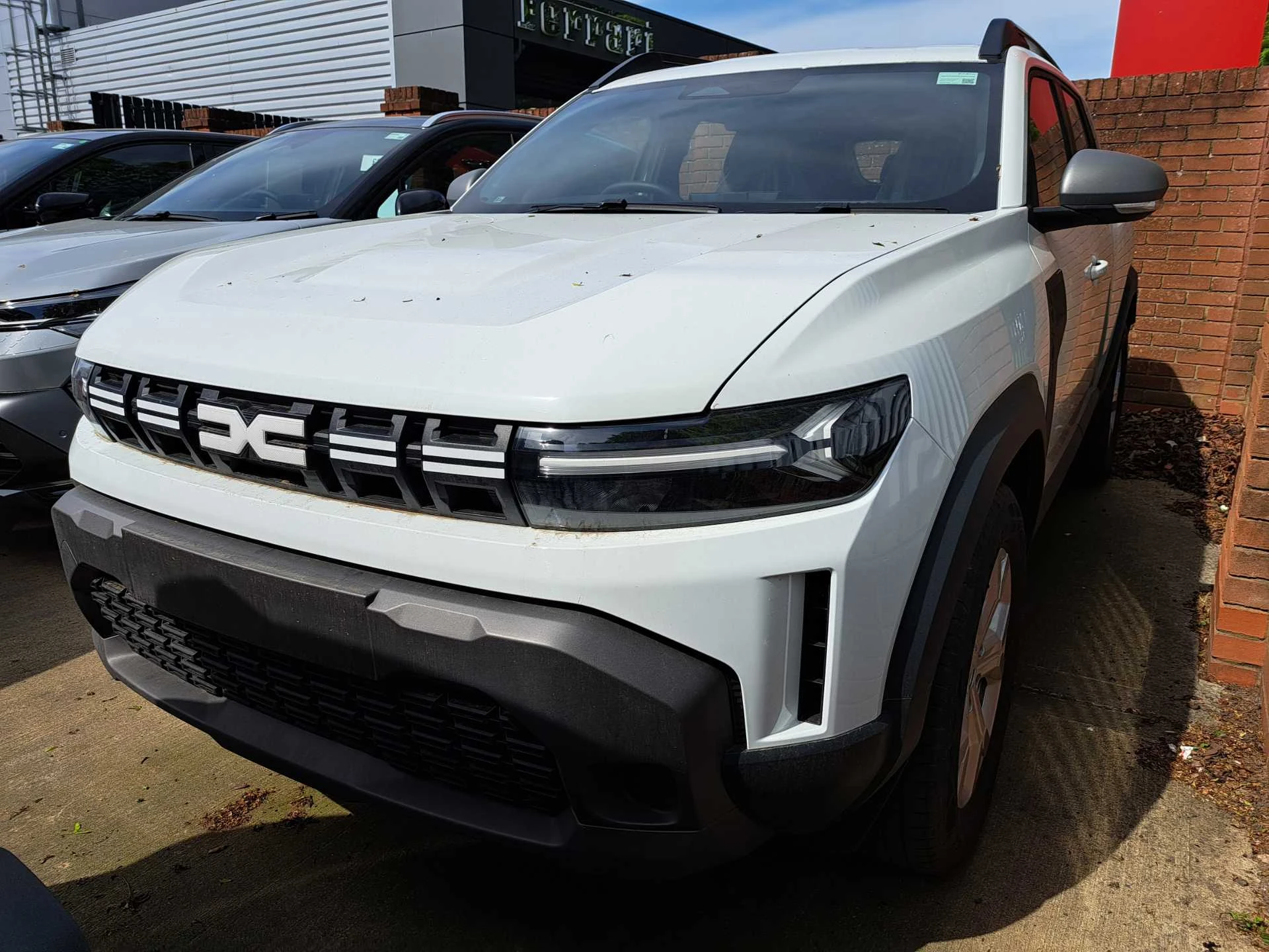 Vehicle image 4