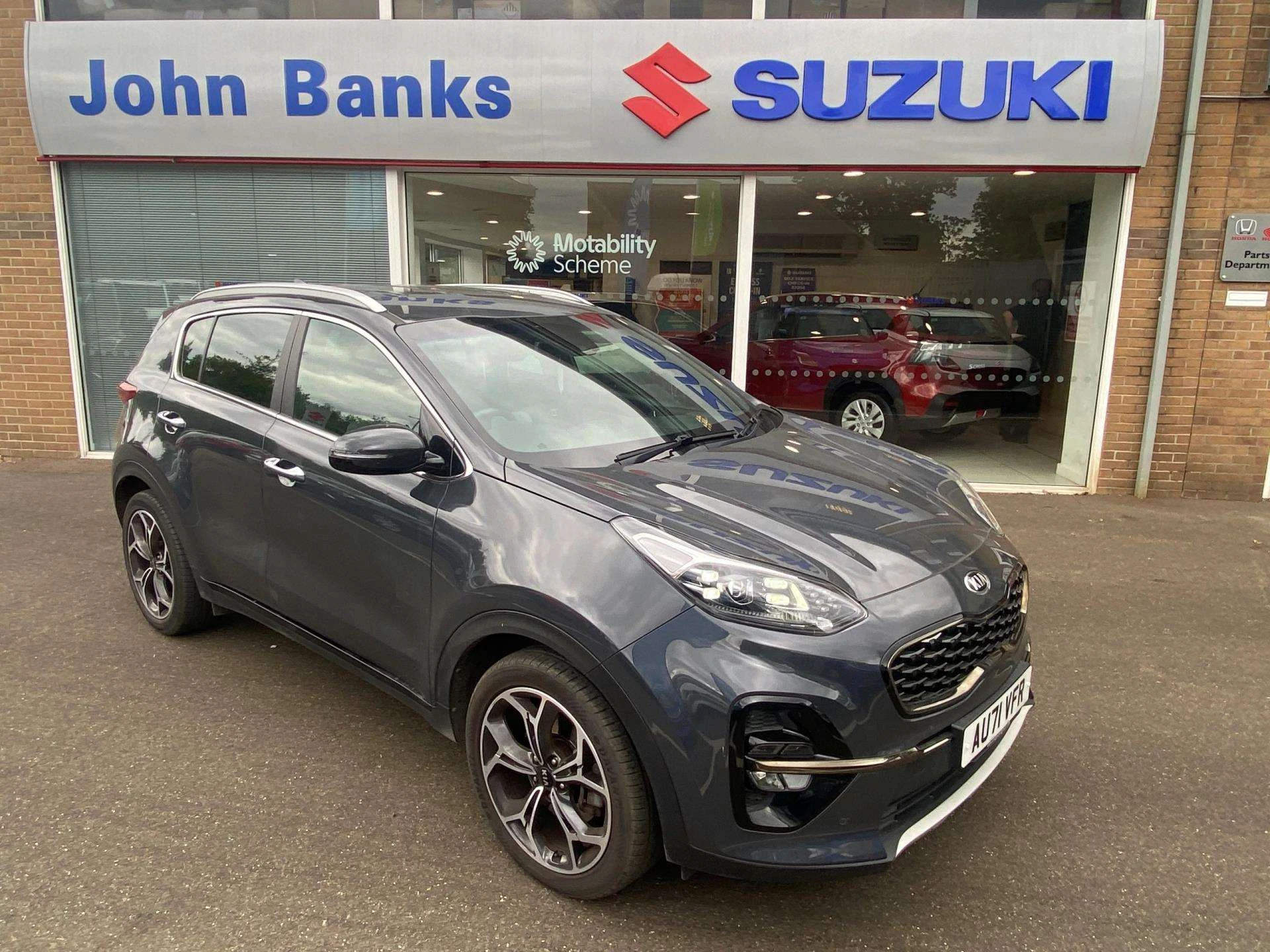 Vehicle image 3