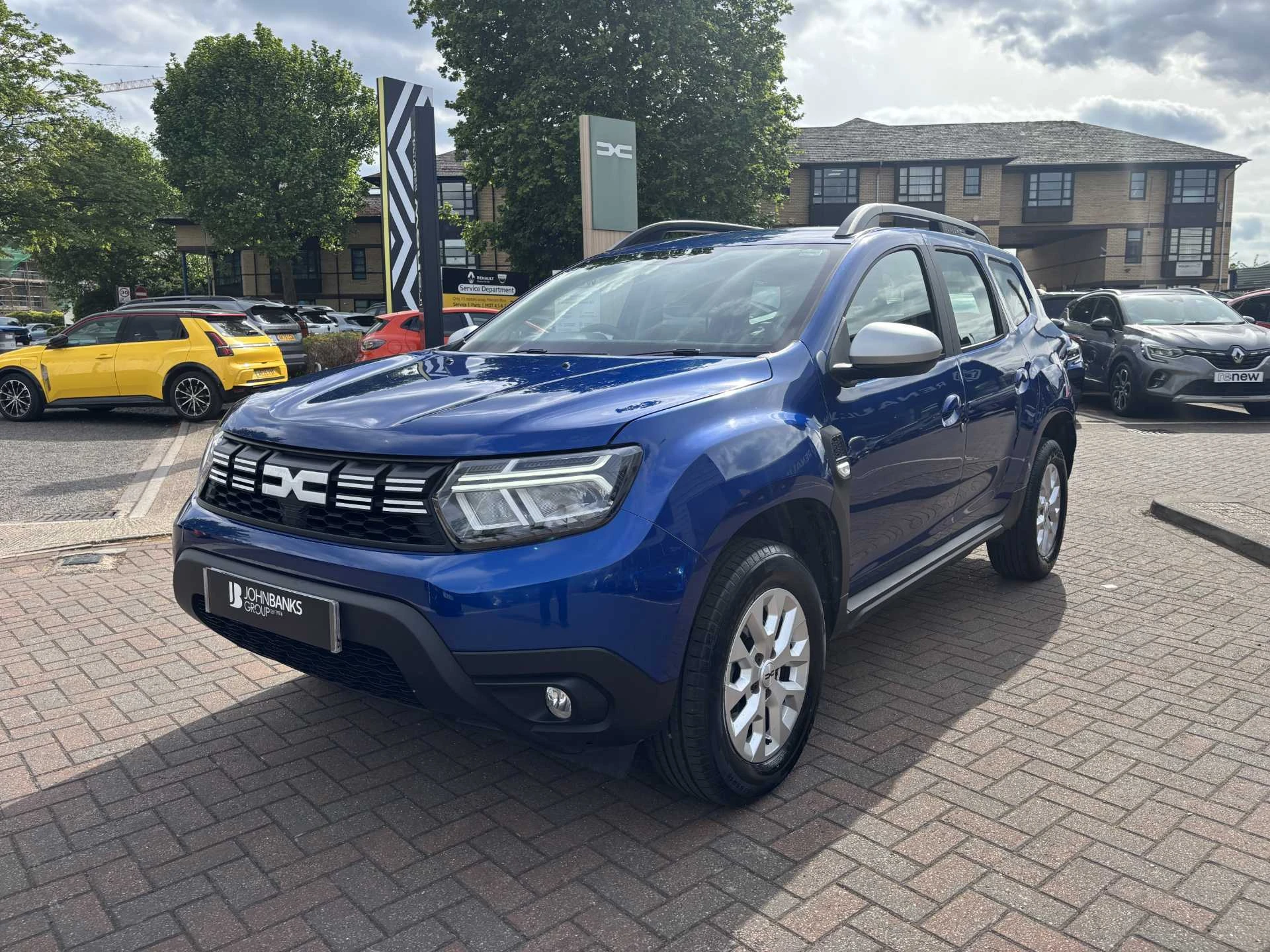 Vehicle image 7