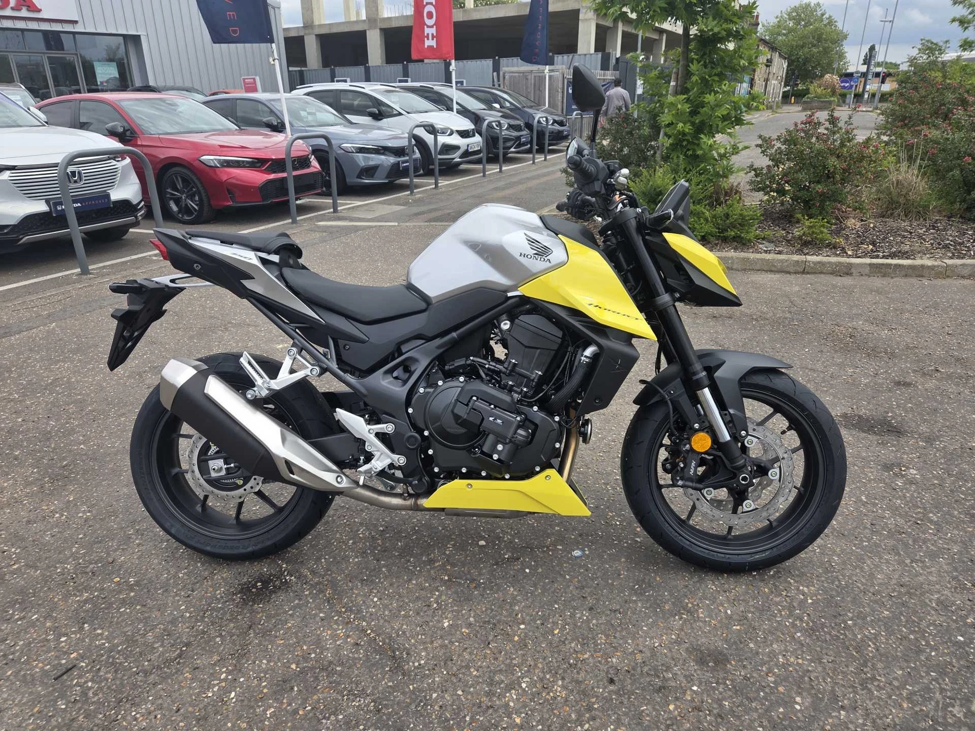 Vehicle image 2