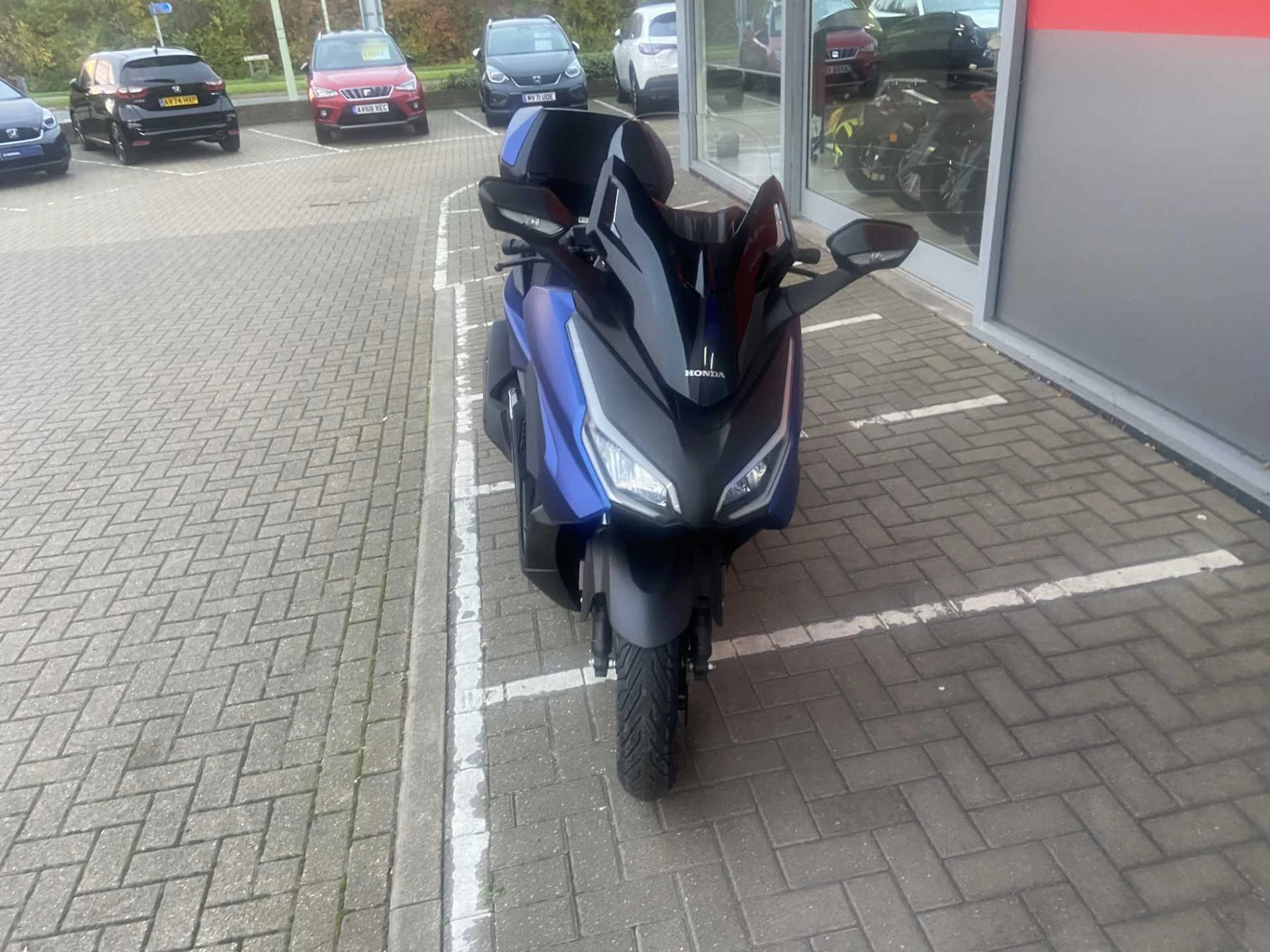 Vehicle image 3
