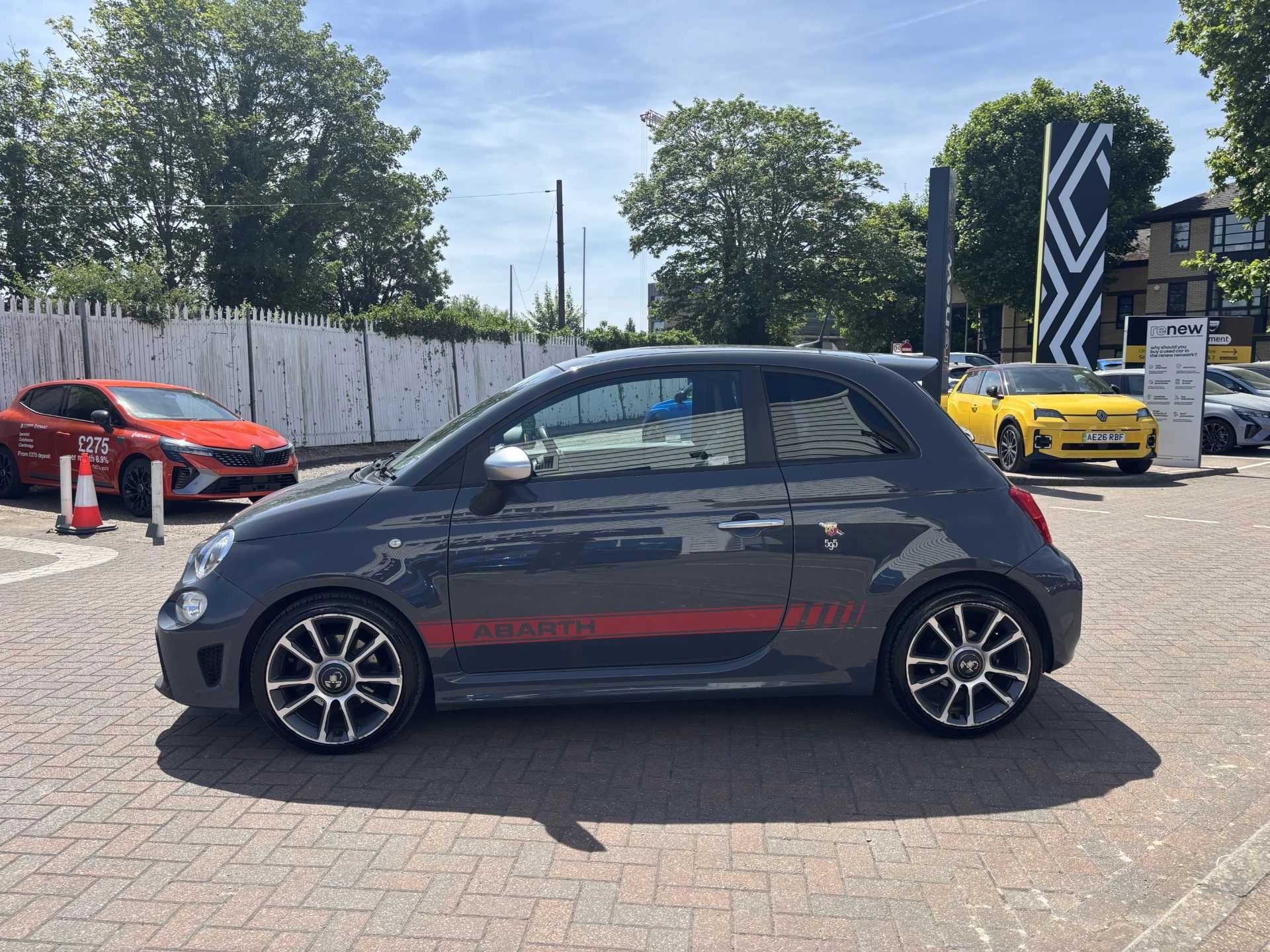 Vehicle image 7