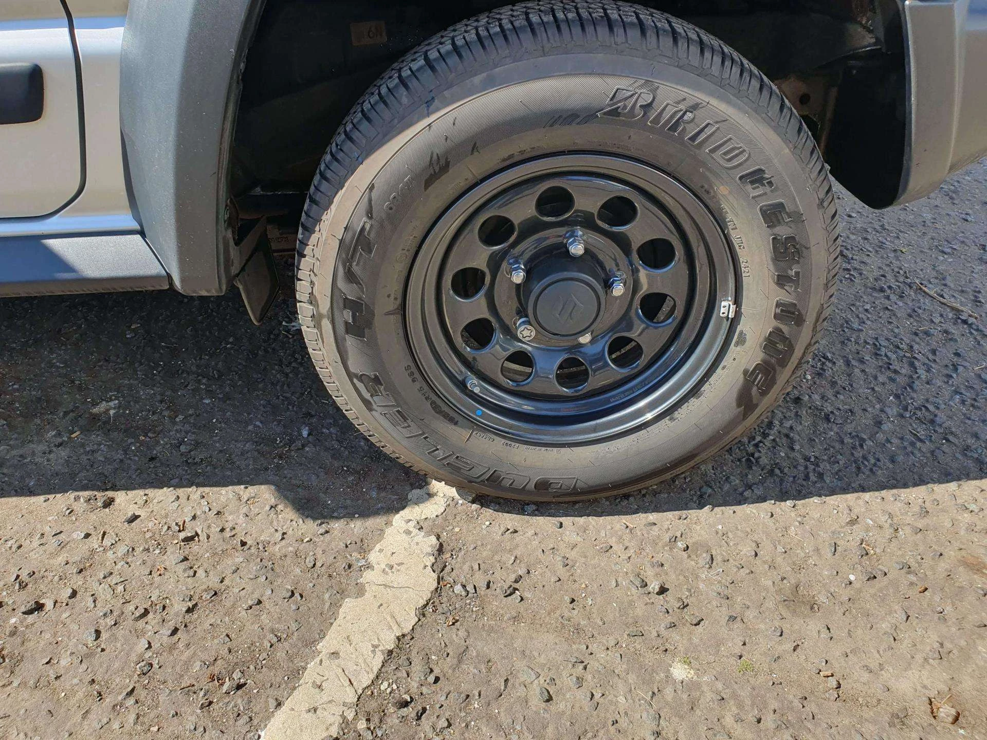 Vehicle image 7