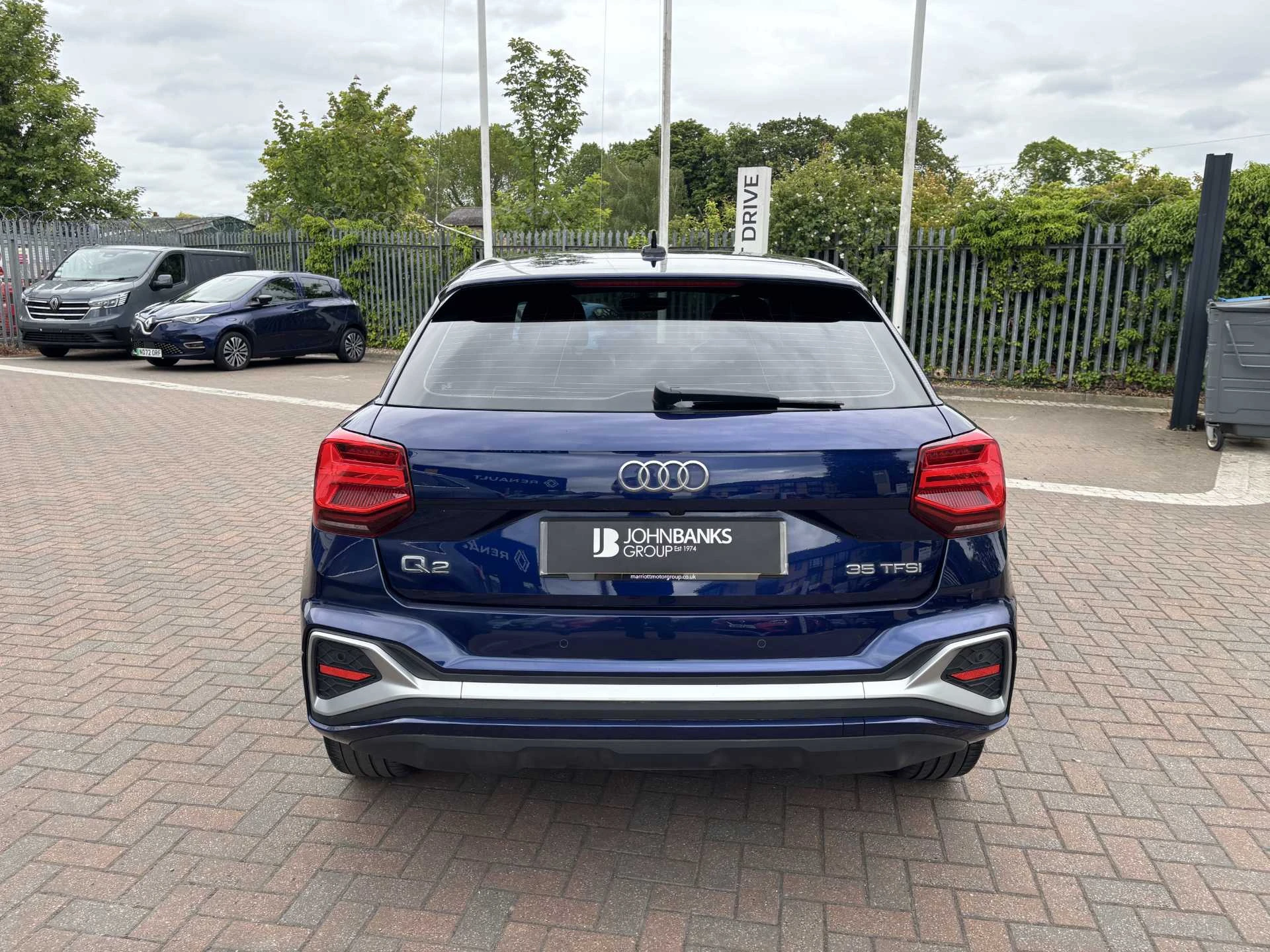 Vehicle image 3