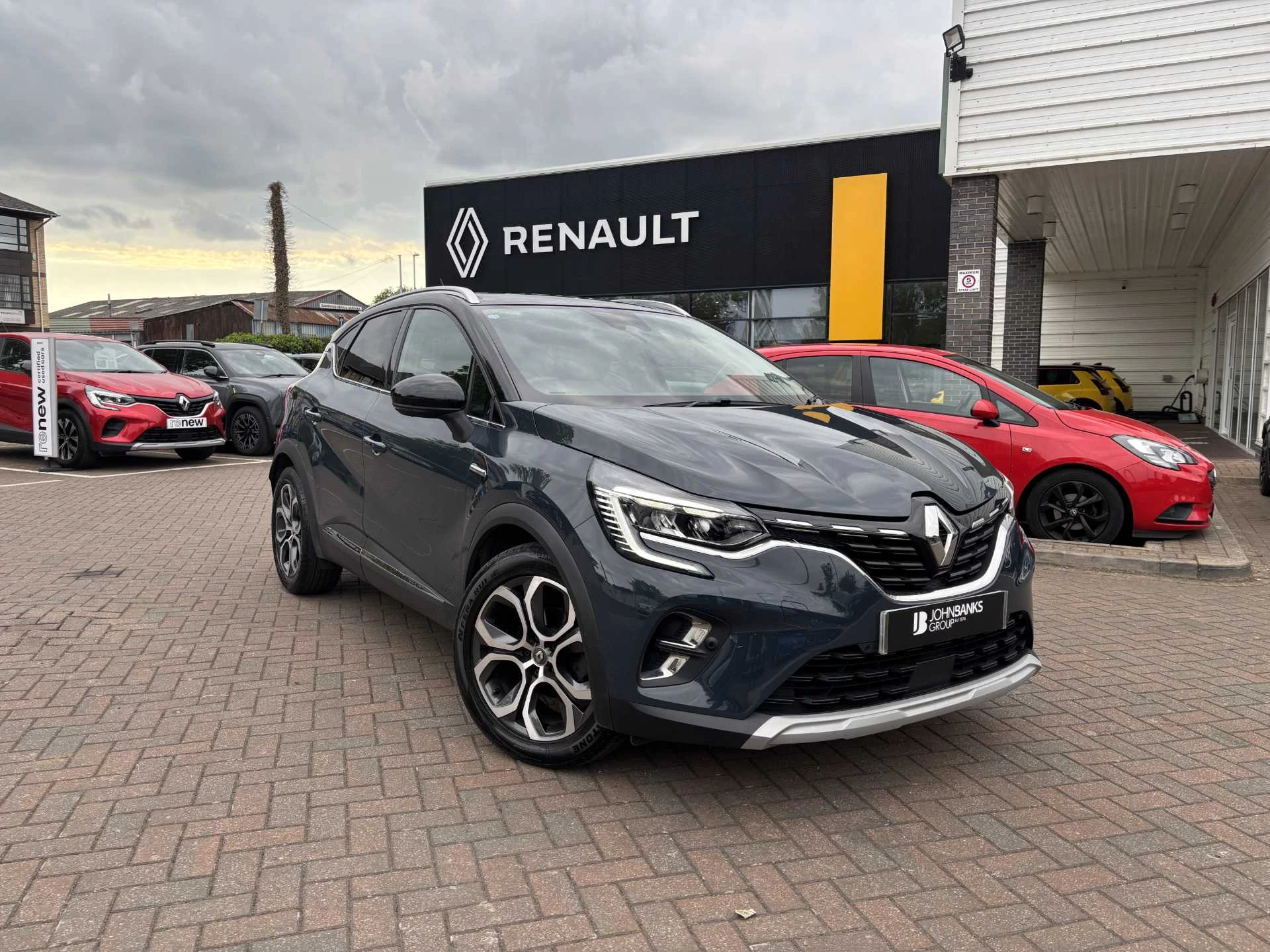 Vehicle image 1