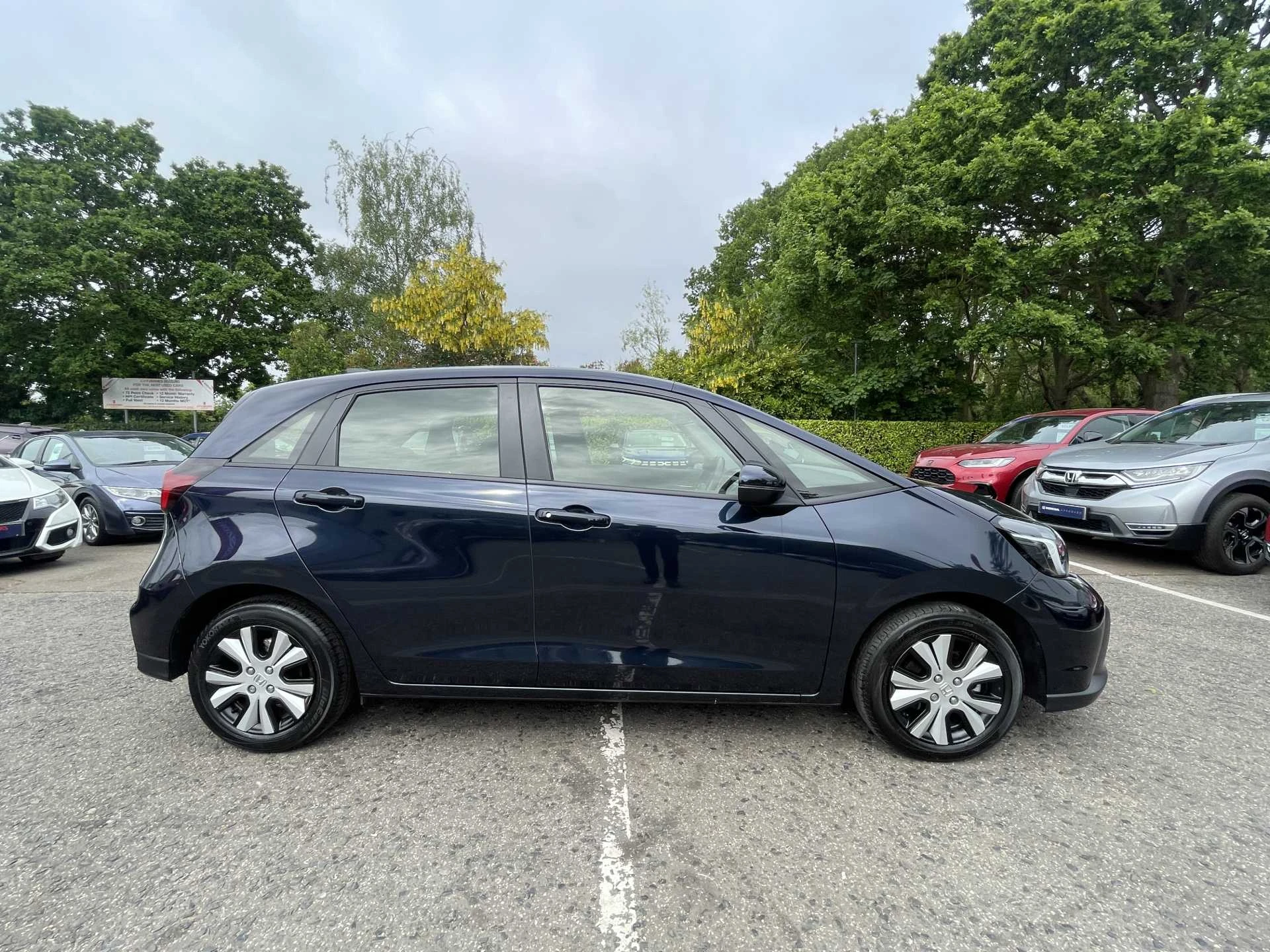Vehicle image 5