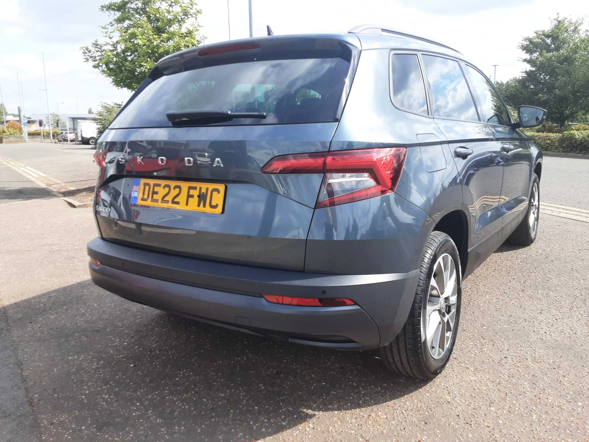 Vehicle image 5