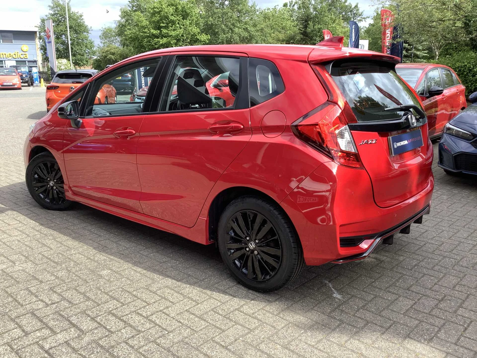 Vehicle image 5