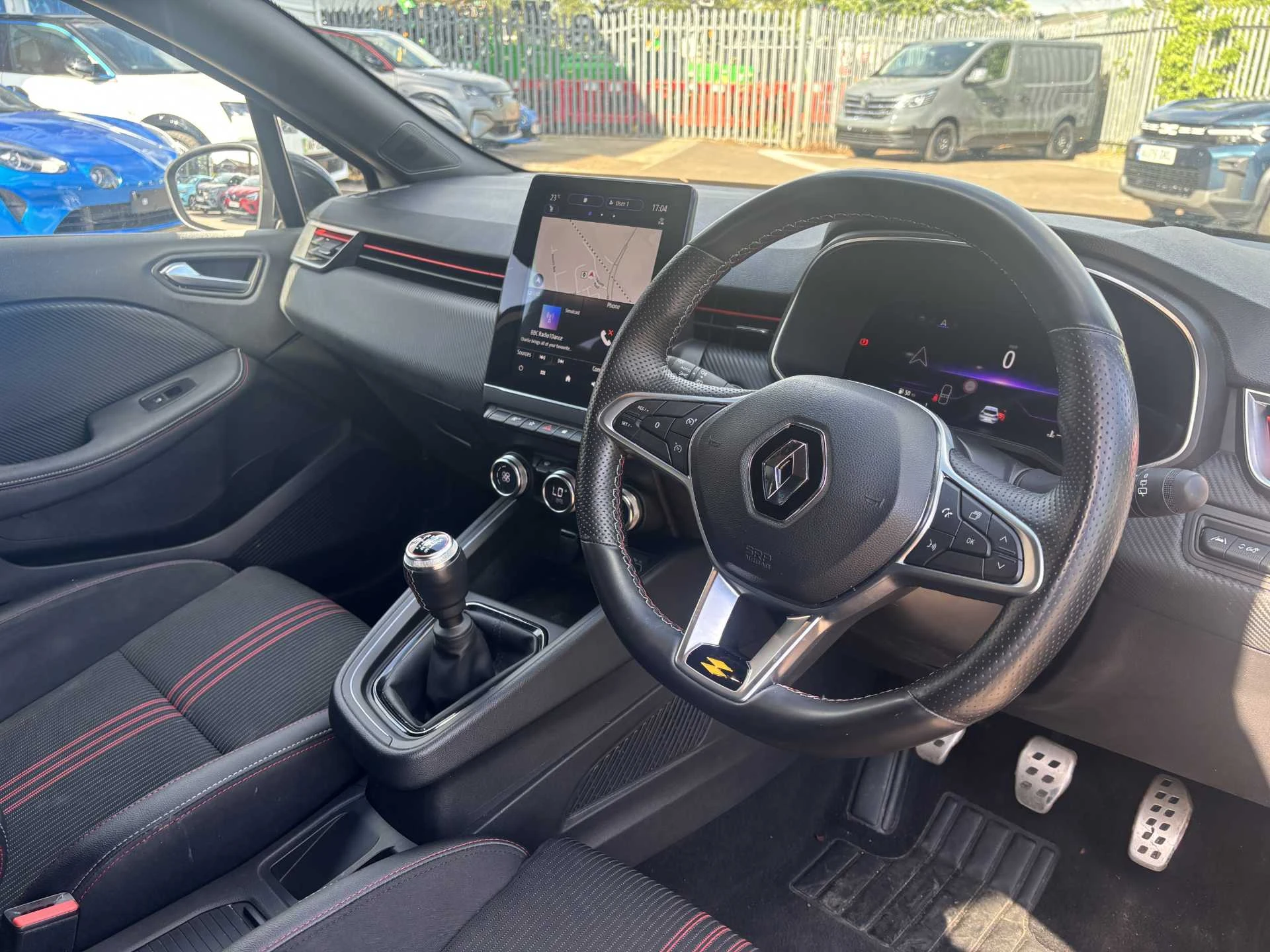 Vehicle image 4