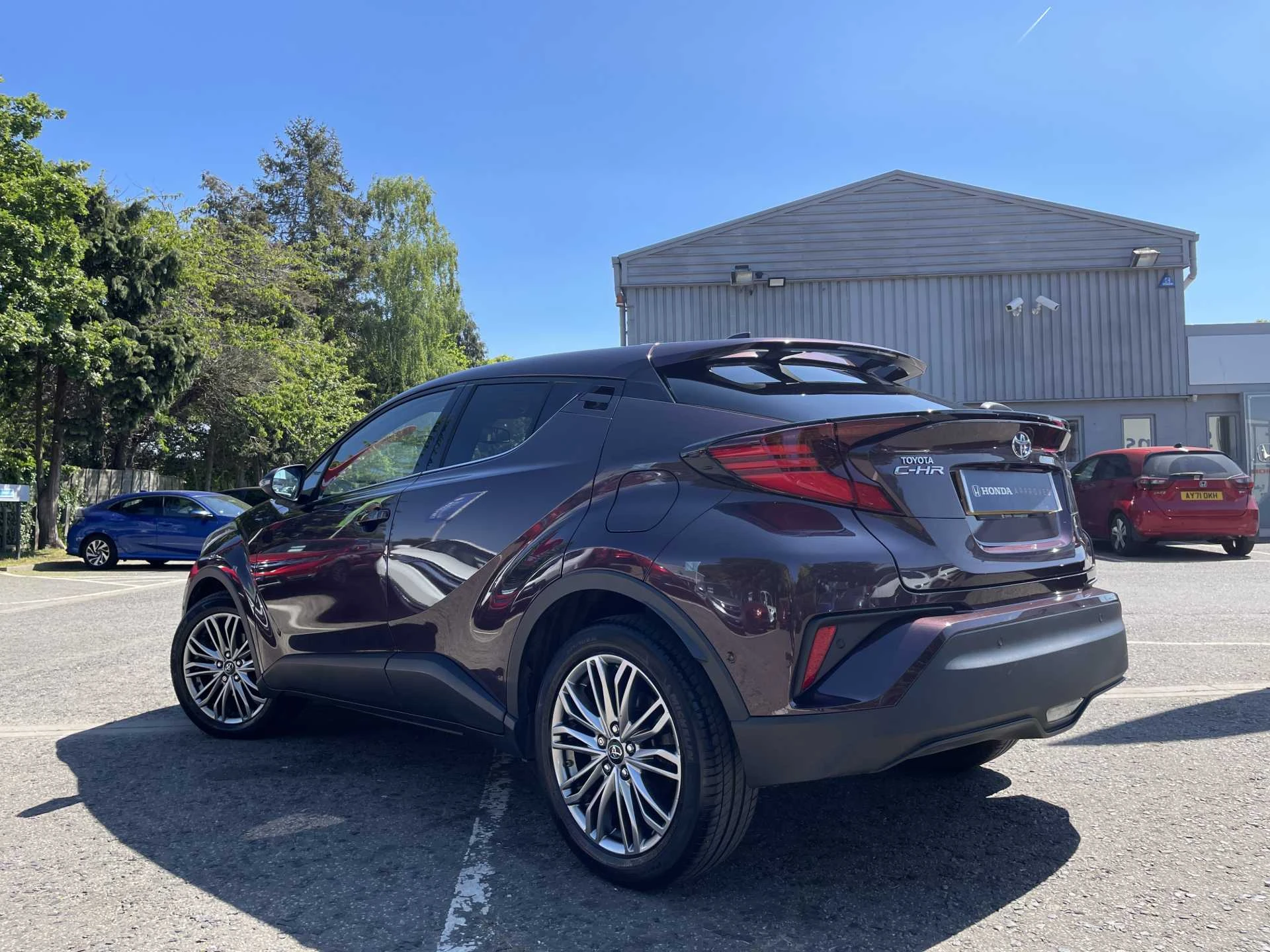 Vehicle image 3