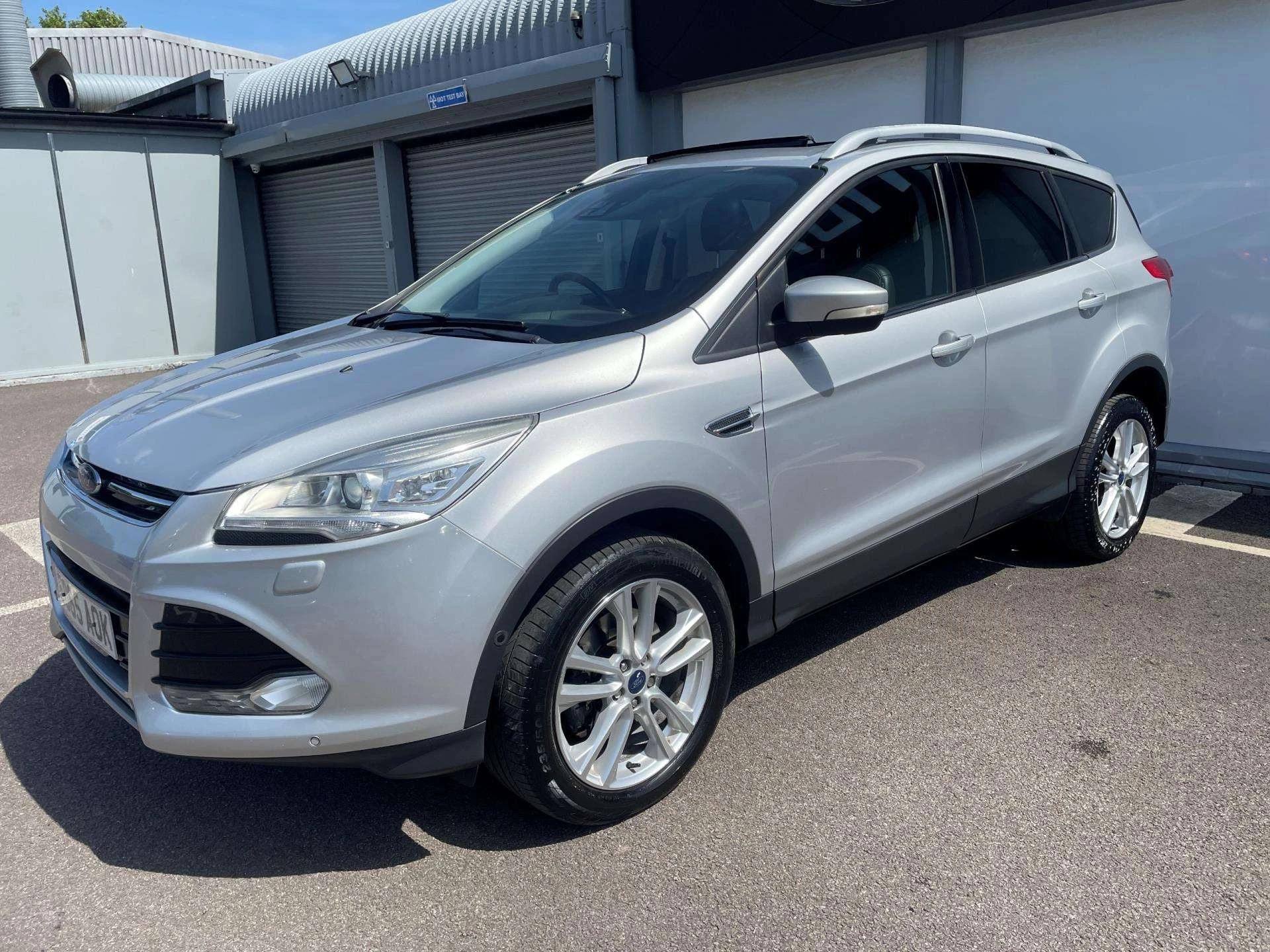 Vehicle image 6