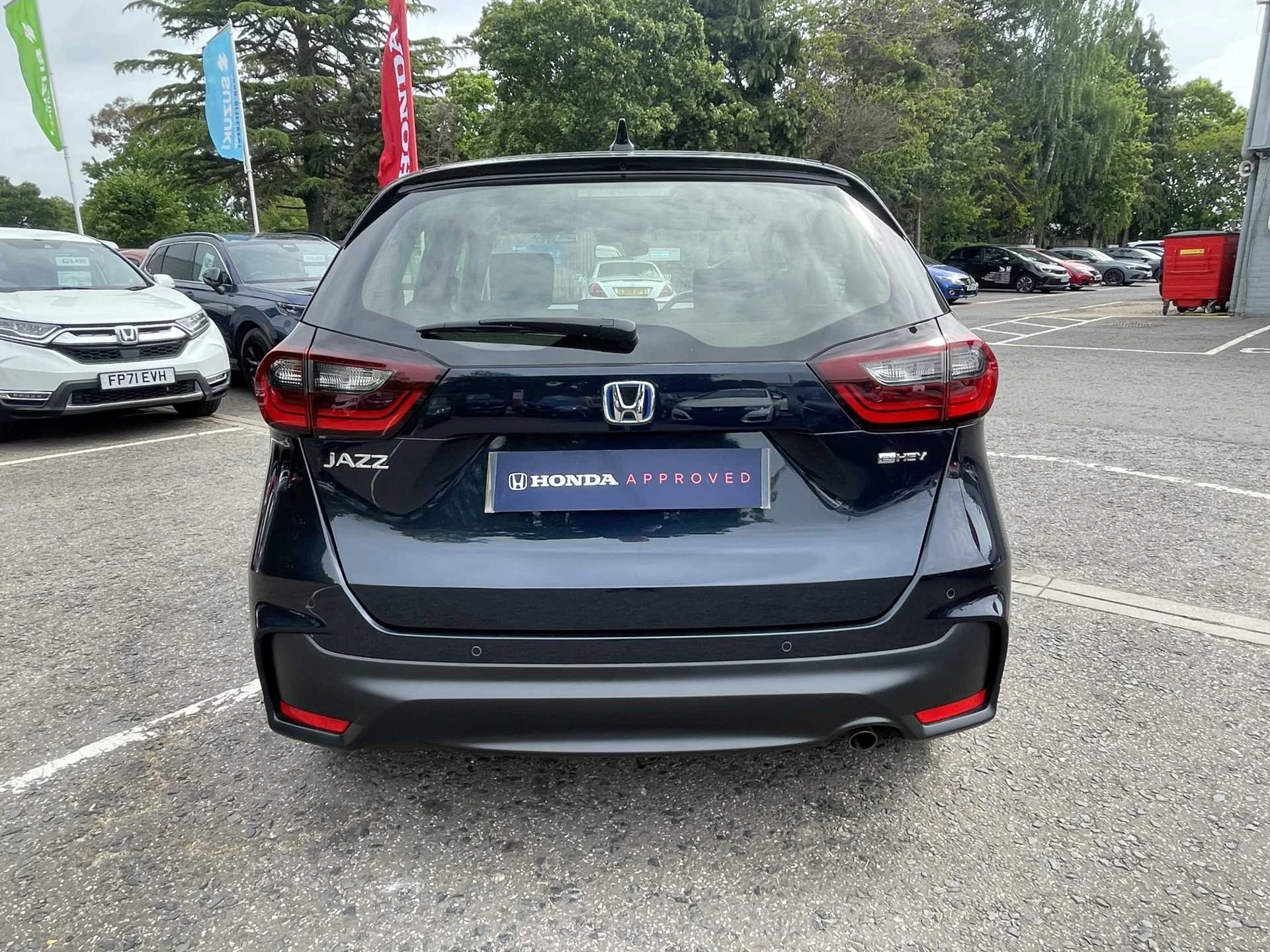 Vehicle image 7