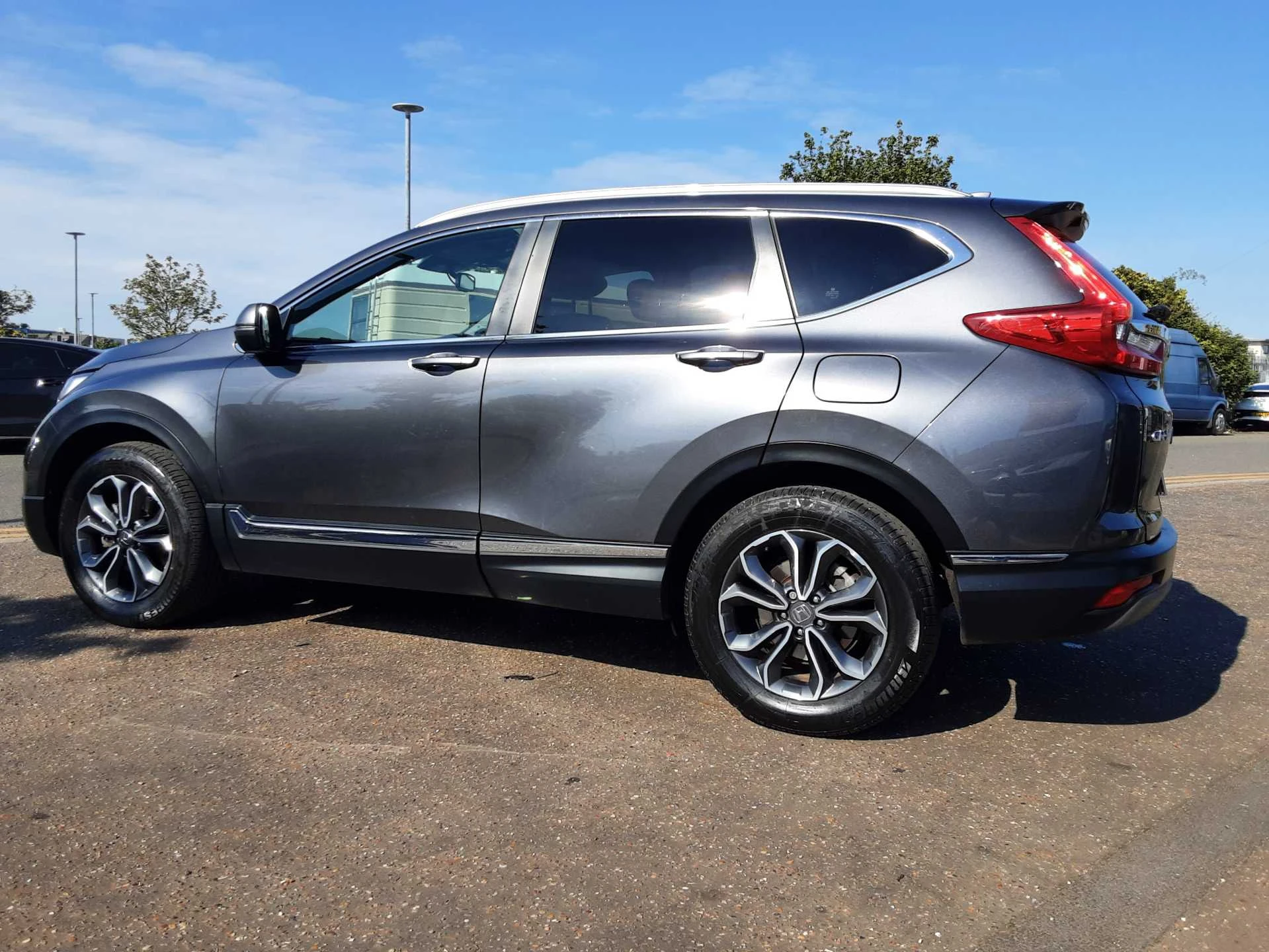 Vehicle image 6