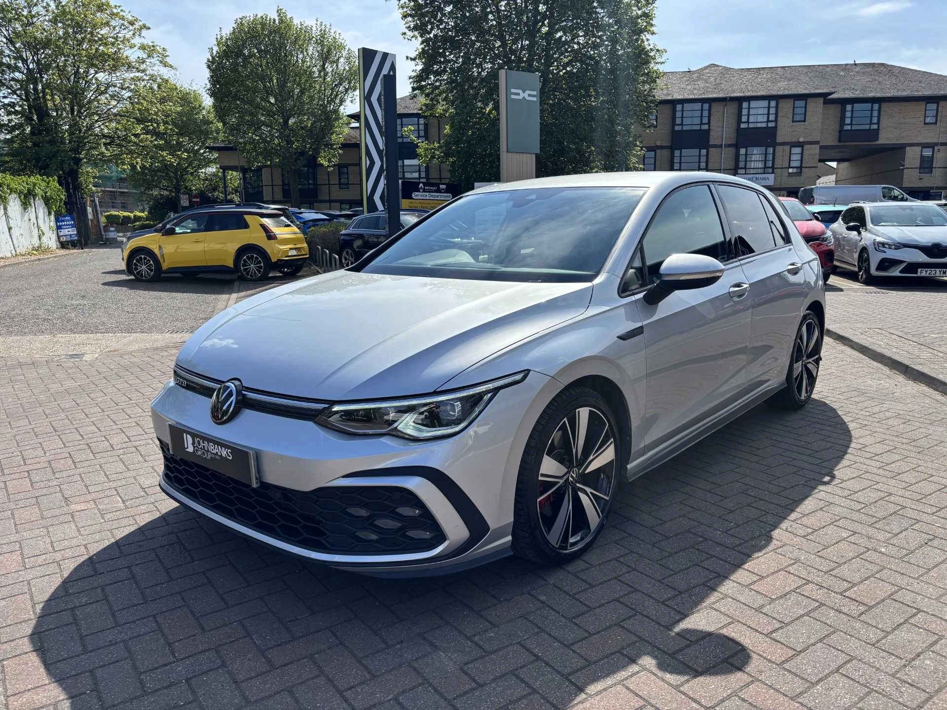 Vehicle image 7
