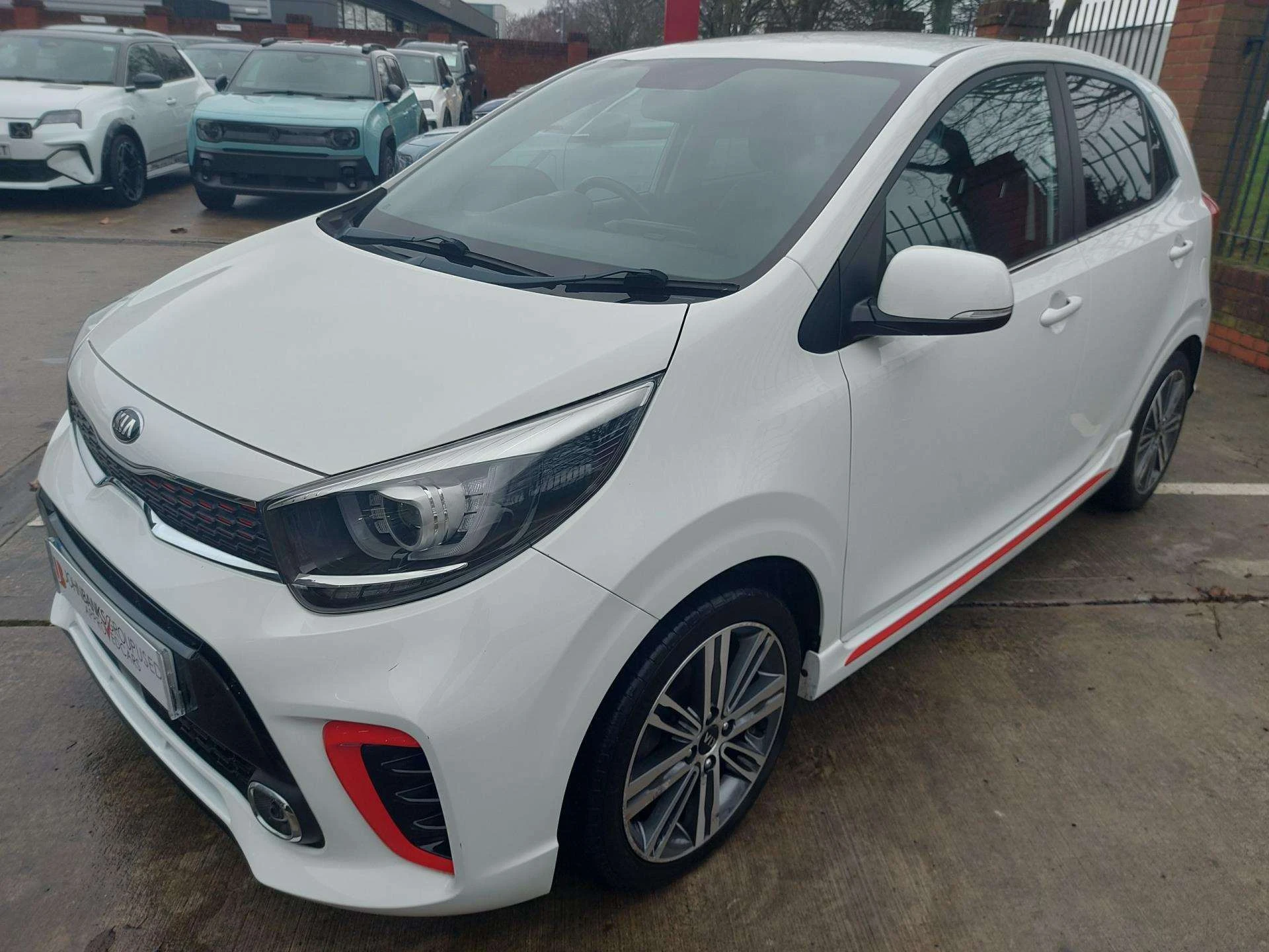 Vehicle image 3
