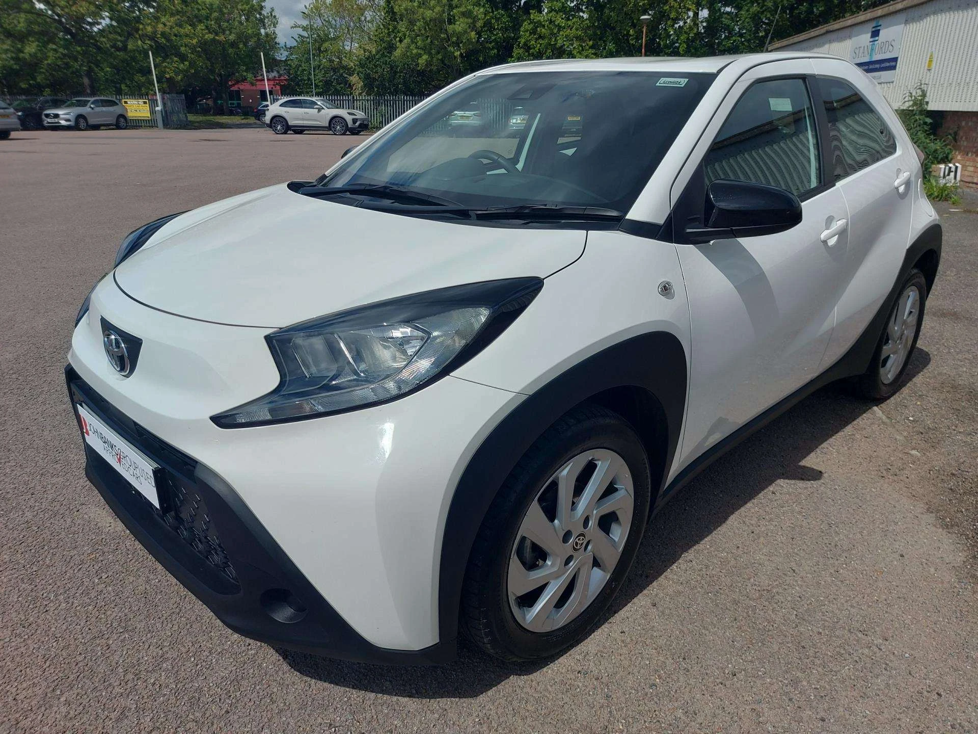 Vehicle image 3
