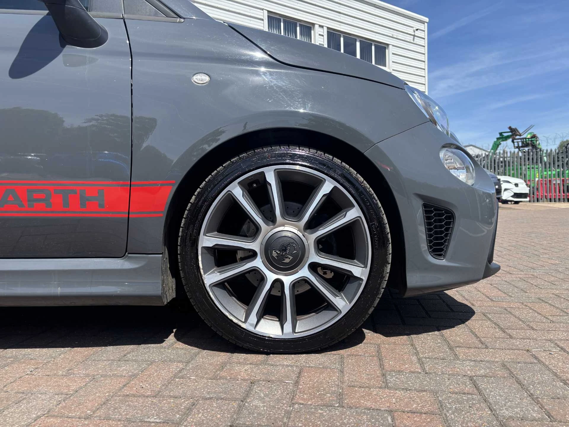 Vehicle image 6