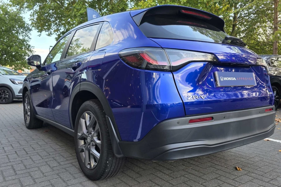 Vehicle Image - 2