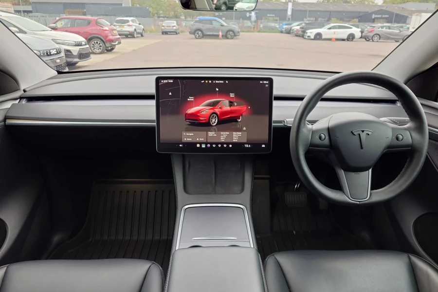 Vehicle Image - 3