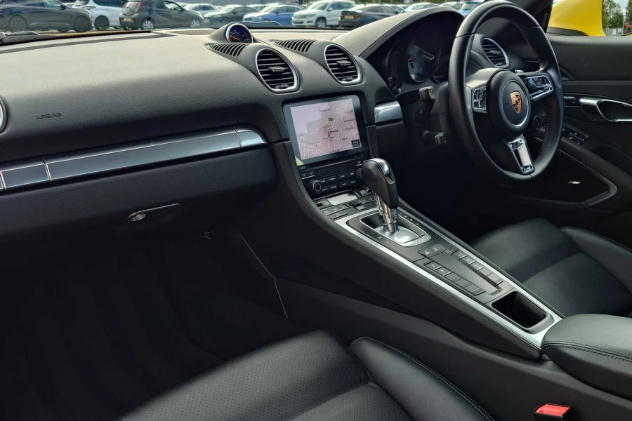 Vehicle Image - 1