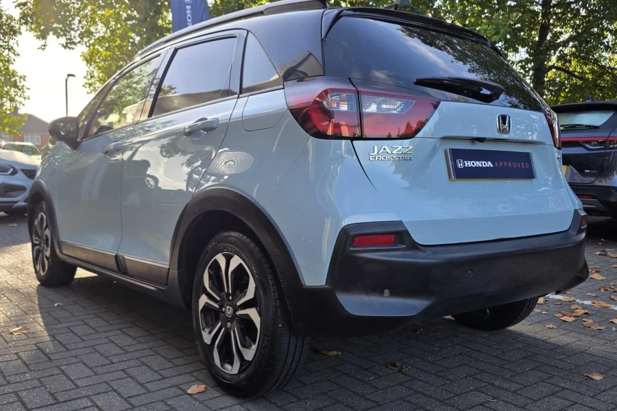 Vehicle Image - 2