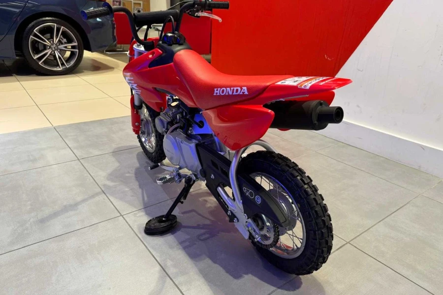 Vehicle Image - 2