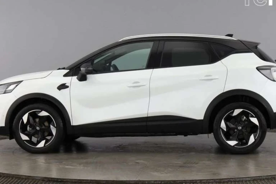Vehicle Image - 2
