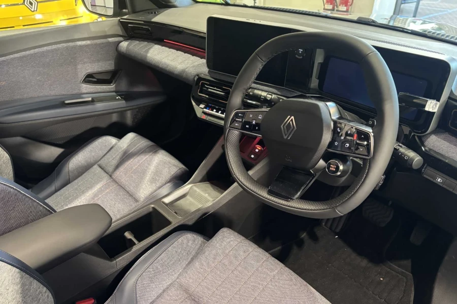 Vehicle Image - 3