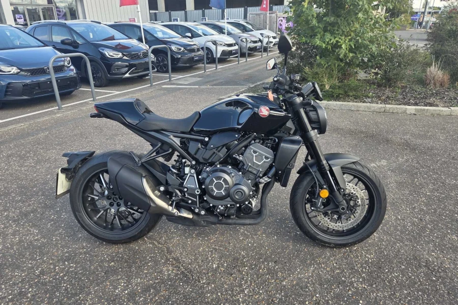 Vehicle Image - 1
