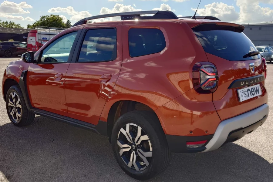 Vehicle Image - 2