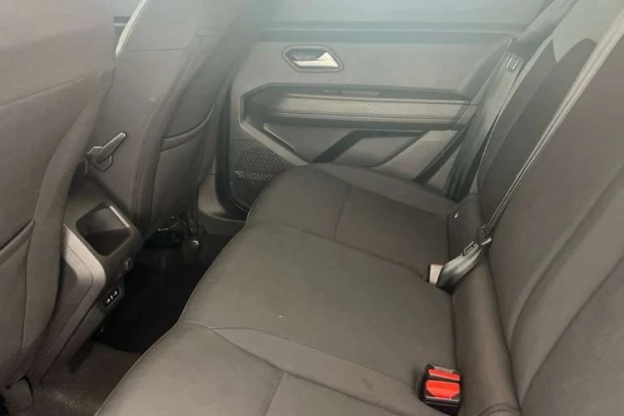 Vehicle Image - 3