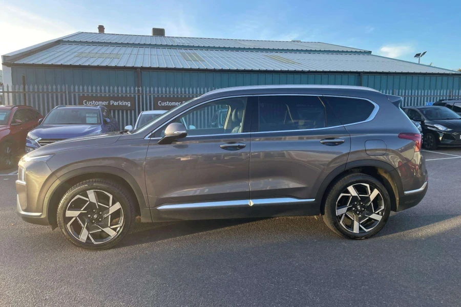 Vehicle Image - 3