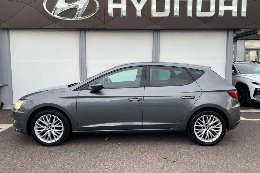 Vehicle Image - 2