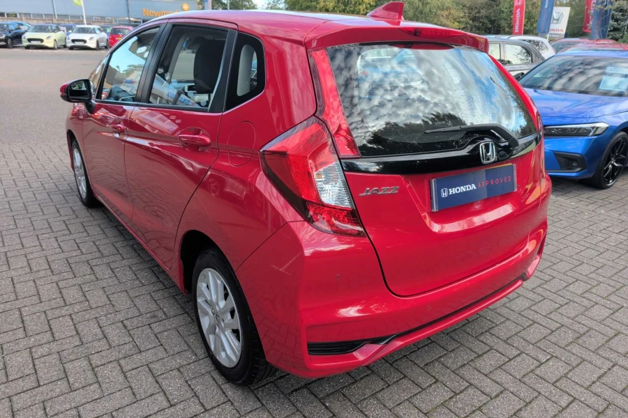 Vehicle Image - 2