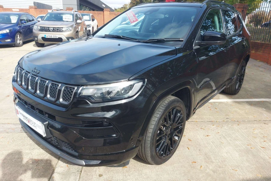 Vehicle Image - 2