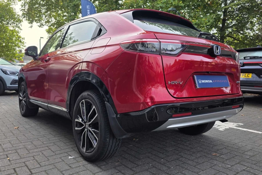 Vehicle Image - 2