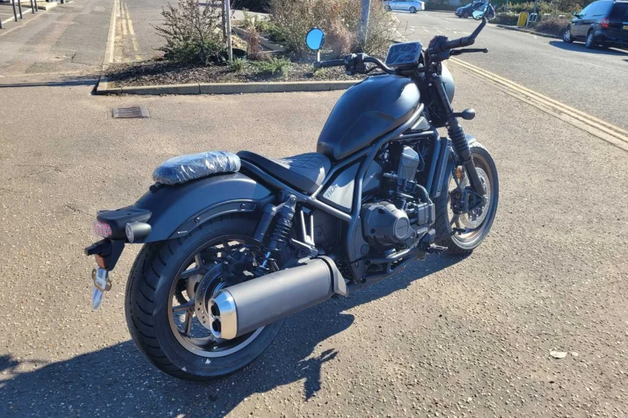 Vehicle Image - 2