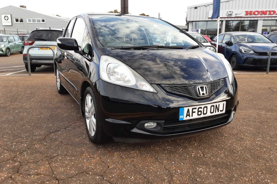 Vehicle Image - 2