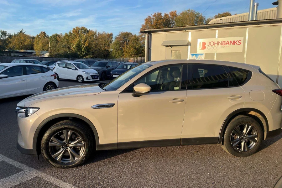 Vehicle Image - 3