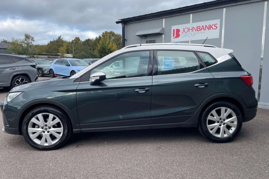 Vehicle Image - 3