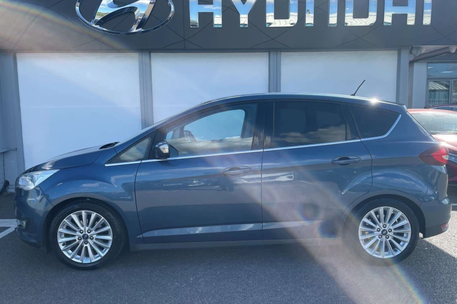 Vehicle Image - 2