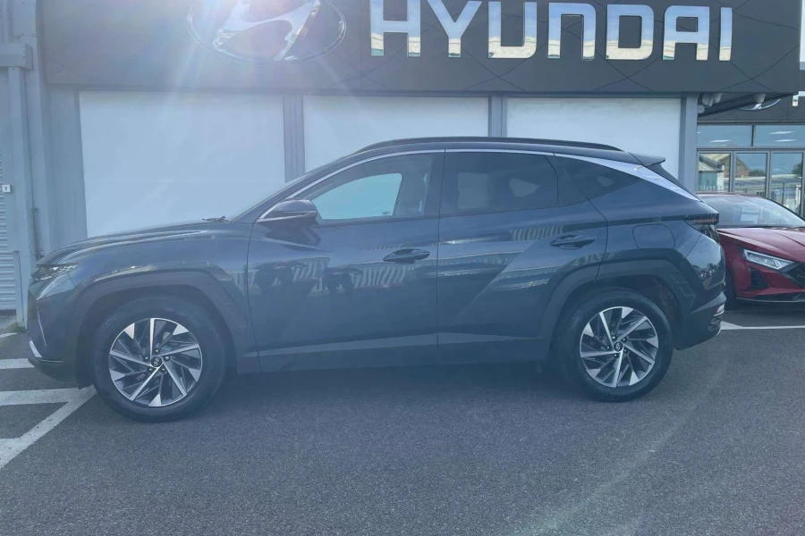 Vehicle Image - 2