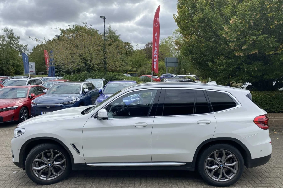 Vehicle Image - 3