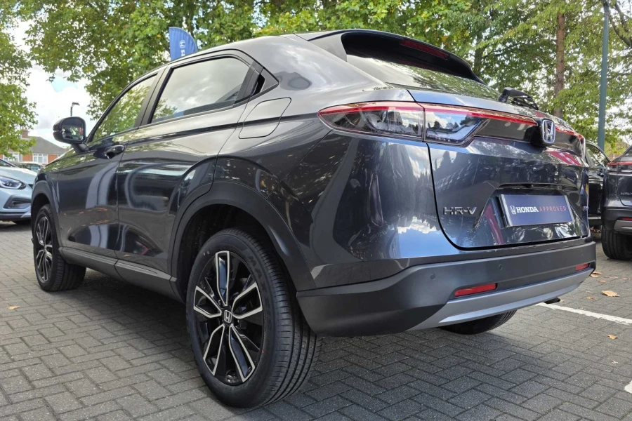 Vehicle Image - 2