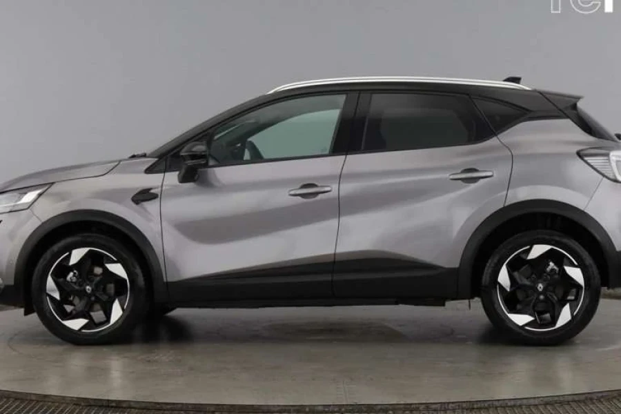 Vehicle Image - 2