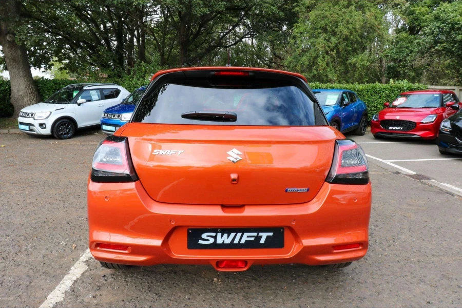 Vehicle Image - 3