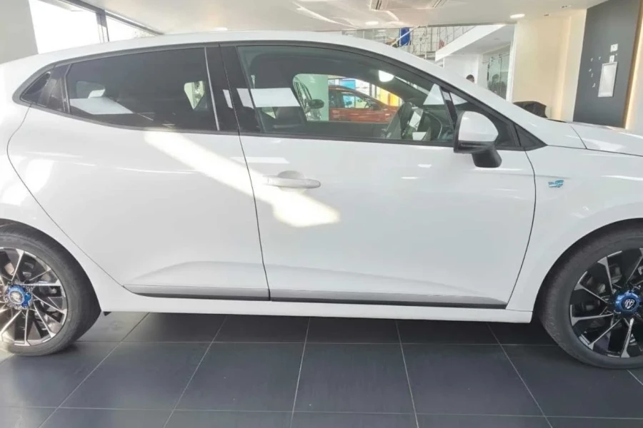 Vehicle Image - 1